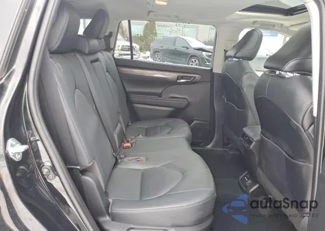 2021 Toyota Highlander Hybrid Limited z USA, uszkodzony, nr VIN 5TDDBRCHXMS533767